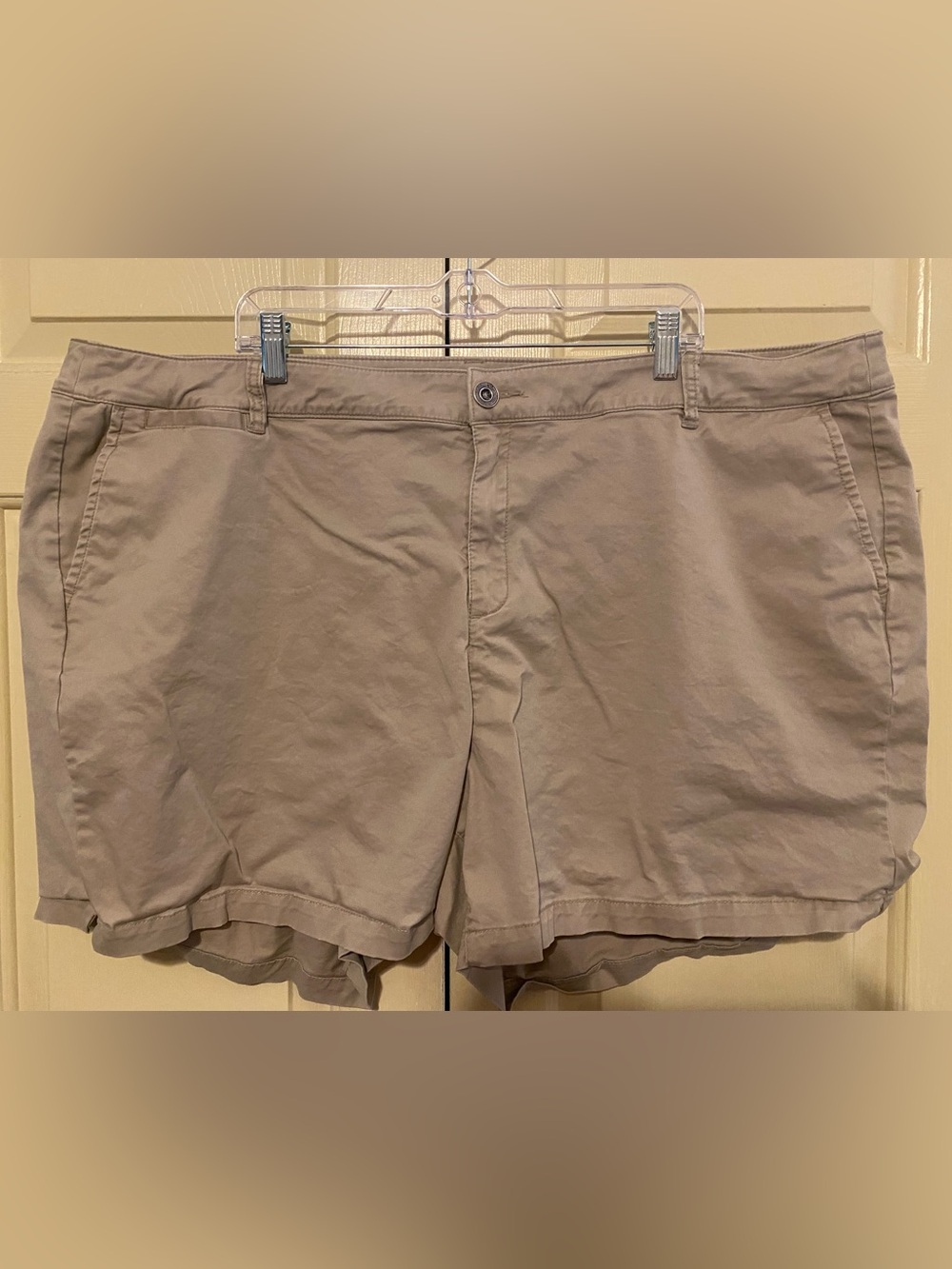 Lane Bryant Women's Cotton Blend Khaki Casual Shorts - Size 26